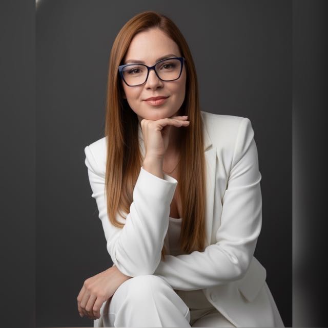 Fernanda Ladvig Ell, corretora de imóveis